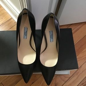 Prada Black Pumps